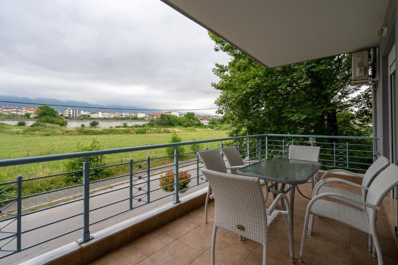 Villa Dias Лептокария Екстериор снимка